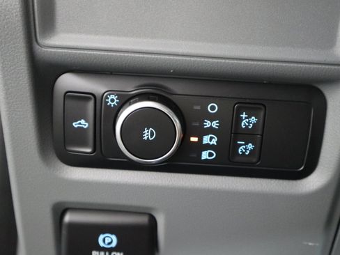 Used 2023 Ford F150 XLT image 28