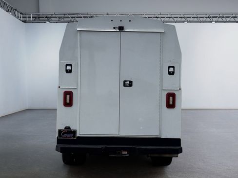 Used 2022 Ford Transit 350 DRW AWD w/ Interior Upgrade Package image 5