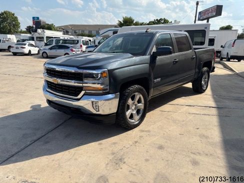 Used 2018 Chevrolet Silverado 1500 LT w/ Texas Edition image 3