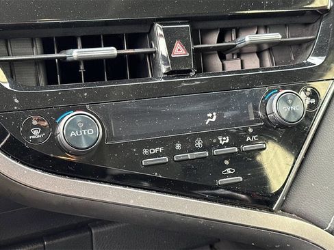 Used 2024 Toyota Camry SE image 19