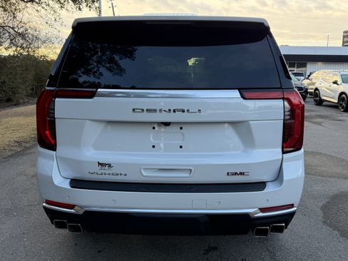 New 2026 GMC Yukon XL Denali w/ Sun & Power Step Package AWD/4WD image 9