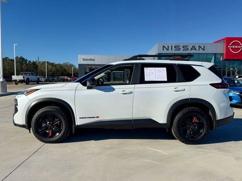 Used 2025 Nissan Rogue Rock Creek w/ Rock Creek Premium Package image 5