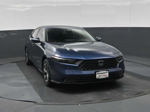 Used 2023 Honda Accord EX-L image 3