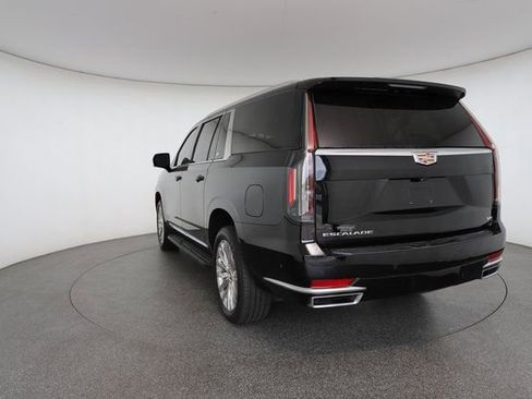 Used 2022 Cadillac Escalade ESV Premium Luxury image 12