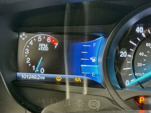 Used 2016 Ford Expedition XLT w/ Equipment Group 202A AWD/4WD image 31