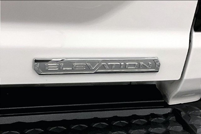 Used 2024 GMC Canyon Elevation w/ Convenience Package AWD/4WD image 9