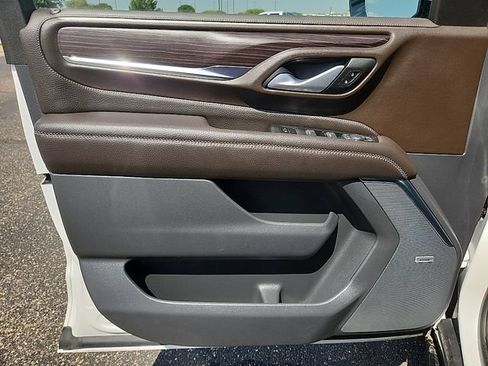 Certified 2022 GMC Yukon XL Denali AWD/4WD image 12