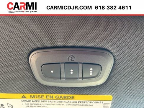New 2026 Chrysler Pacifica Select FWD image 26