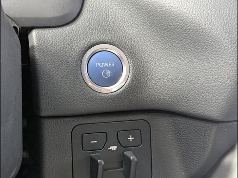 Used 2023 Toyota Tundra Limited AWD/4WD image 30