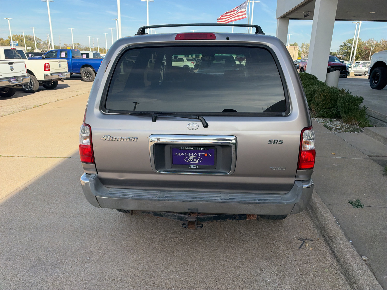 Used 2002 Toyota 4Runner SR5 RWD image 7