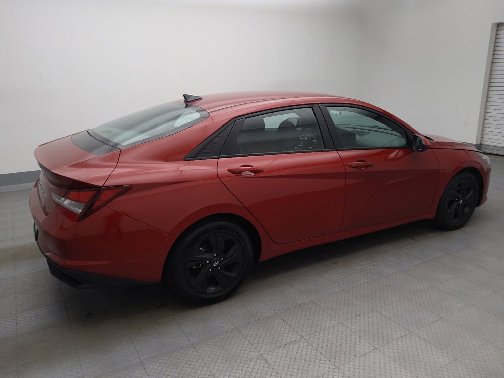 Used 2023 Hyundai Elantra SEL w/ Cargo Package FWD image 10