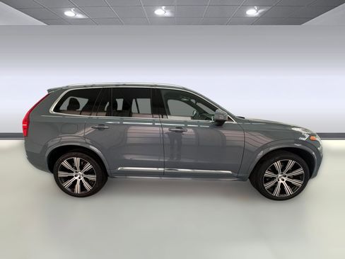 Used 2023 Volvo XC90 B6 Ultimate w/ Lounge Package image 7