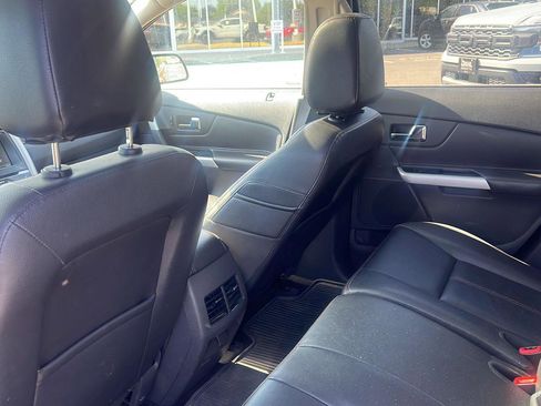 Used 2014 Ford Edge Limited w/ Equipment Group 302A AWD/4WD image 15