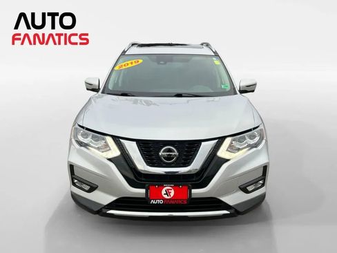 Used 2019 Nissan Rogue SL w/ Premium Package AWD/4WD image 9