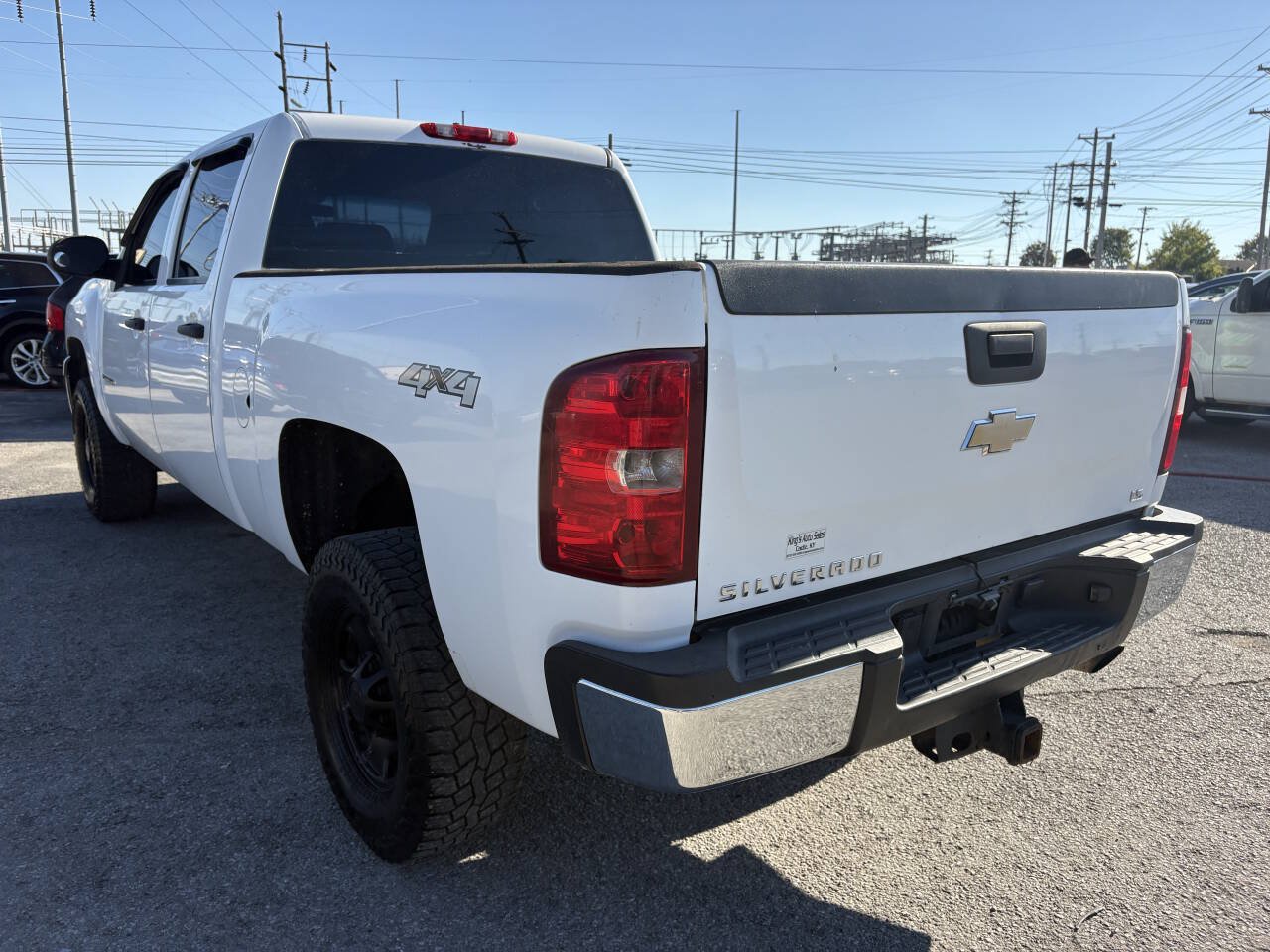 Used 2011 Chevrolet Silverado 2500 W/T AWD/4WD image 9