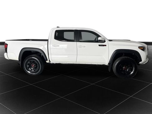 Used 2019 Toyota Tacoma TRD Pro AWD/4WD image 6