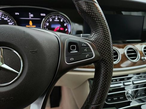 Used 2017 Mercedes-Benz E 300 4MATIC image 23
