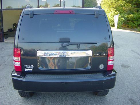 Used 2012 Jeep Liberty Limited Jet w/ Comfort/Convenience Group image 5