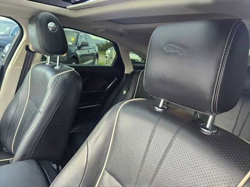 Used 2017 Jaguar XJ R-Sport image 24