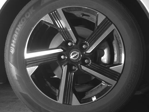 Used 2025 Nissan Sentra SV FWD image 13