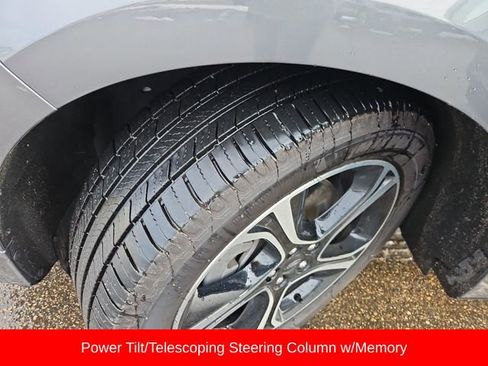 Used 2024 Ford Edge ST w/ Equipment Group 401A image 16