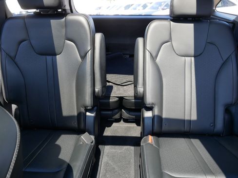 Certified 2023 Kia Sorento SX AWD/4WD image 13