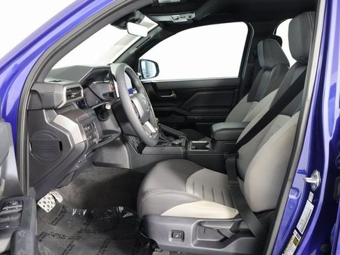 Used 2025 Toyota Tacoma TRD Sport RWD image 10