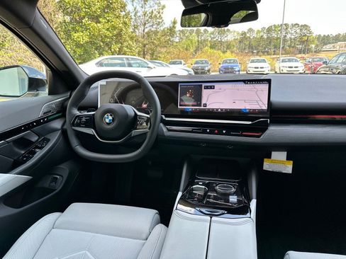 New 2026 BMW 530i w/ Premium Package RWD image 23