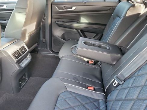 New 2026 Volkswagen Atlas Cross Sport SEL Premium R-Line AWD/4WD image 13