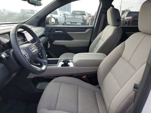 New 2026 GMC Acadia Elevation FWD image 19