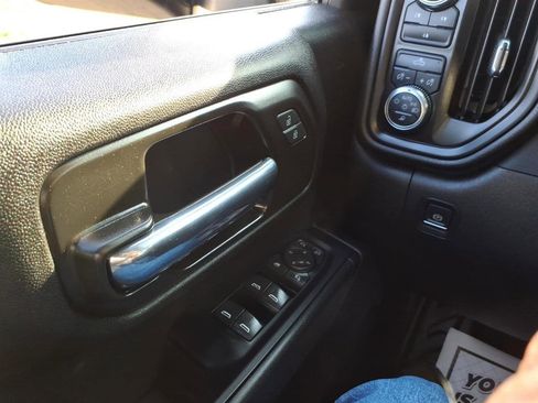 Used 2022 GMC Sierra 2500 Pro w/ Gooseneck/5TH Wheel Package image 14