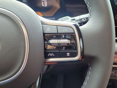 New 2026 Kia Carnival EX FWD image 28