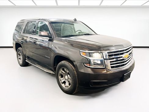 Used 2018 Chevrolet Tahoe LS image 3