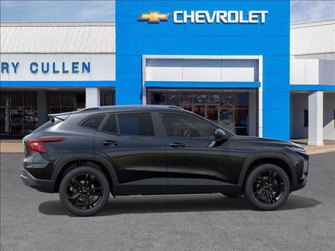 New 2026 Chevrolet Trax ACTIV w/ Driver Confidence Package FWD image 5