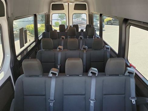 Used 2025 Mercedes-Benz Sprinter 2500 image 6