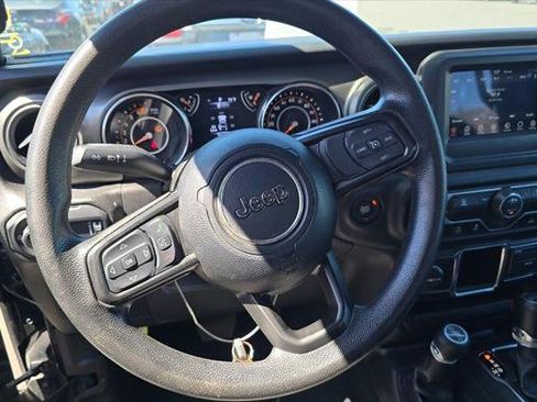 Used 2023 Jeep Wrangler Unlimited Sport AWD/4WD image 12