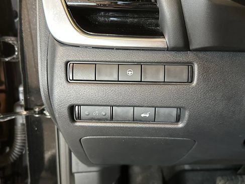Used 2023 Nissan Rogue SL w/ SL Premium Package AWD/4WD image 18