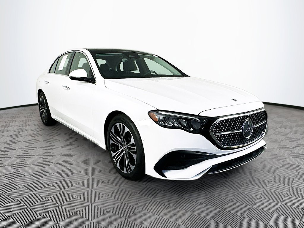 Used 2026 Mercedes-Benz E 350 4MATIC Sedan image 2