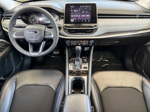 Certified 2022 Jeep Compass Latitude image 13