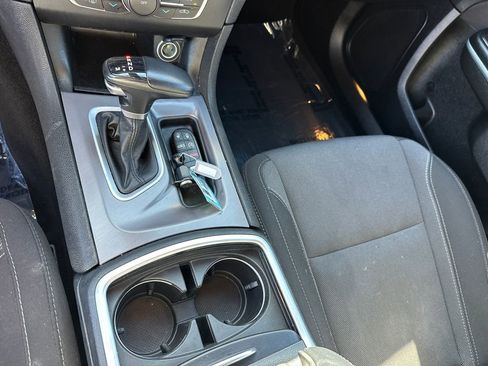 Used 2022 Dodge Charger SXT image 34