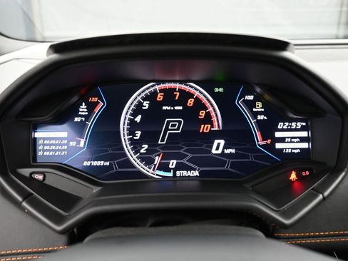 Used 2022 Lamborghini Huracan EVO RWD image 20