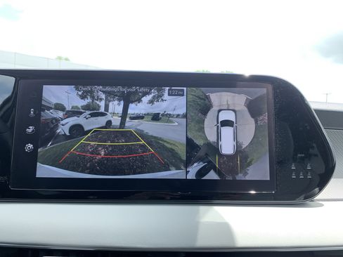 Used 2025 Hyundai Palisade SEL FWD image 25