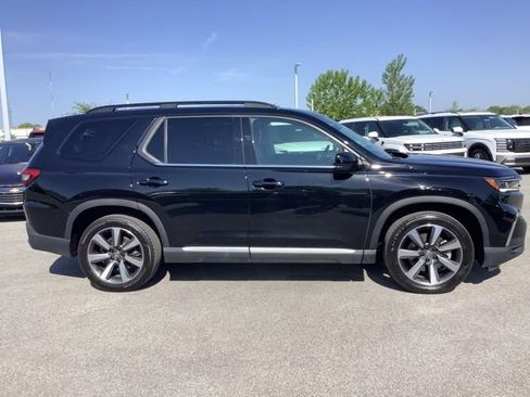 Used 2024 Honda Pilot Elite image 4
