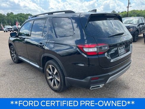 Used 2024 Honda Pilot Touring image 7