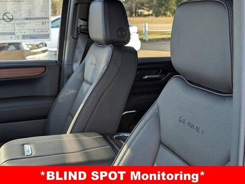New 2026 GMC Yukon XL Denali w/ Sun & Power Step Package AWD/4WD image 16