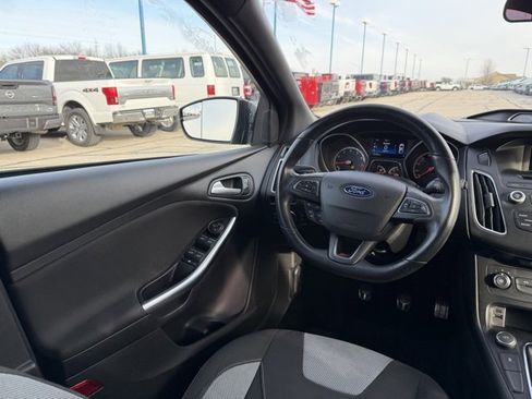 Used 2017 Ford Focus ST image 14