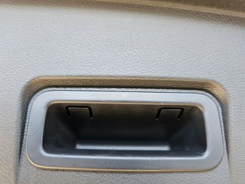 Used 2023 Nissan Rogue SV image 16