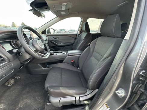 Used 2023 Nissan Rogue S image 13