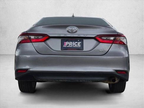 Used 2021 Toyota Camry LE FWD image 7