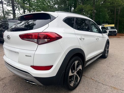 Used 2018 Hyundai Tucson Sport FWD image 5